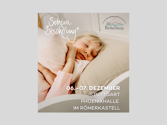 Kind schläft auf hellem Kissen – BellaSleep Ankündigung für Schöne Bescherung am 06.–07. Dezember in der Phoenixhalle im Römerkastell Stuttgart