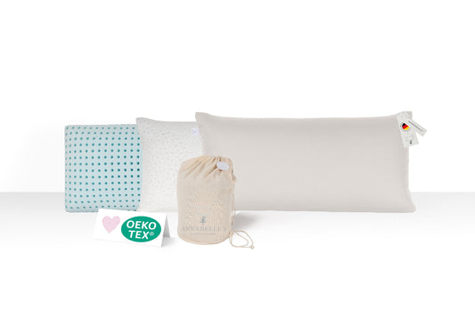 Annabelle’s Deluxe Pillow Medium 80×40×10 cm – flaches ergonomisches Kissen mit blauem Memory Foam, handgefertigt in Bayern für Rücken- und Seitenschläfer