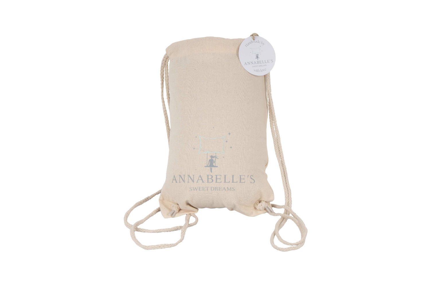 Annabelle’s Kinderkissen im praktischen Reisebeutel – kompakt verpackt für hygienischen, bequemen Transport unterwegs