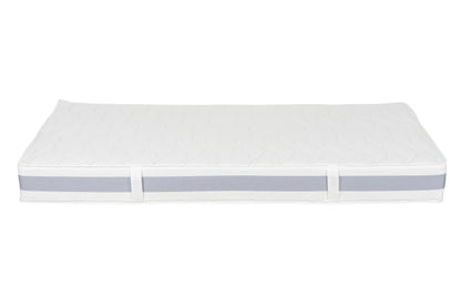Seitenansicht der BellaSleep Matratze Kids 15 cm – mit abnehmbarem, waschbarem VitaGlow-Bezug und praktischen Wendeschlaufen
