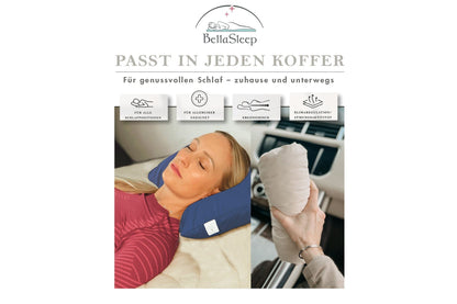 Frau schläft entspannt auf dunkelblauem BellaSleep Beautykissen, ergonomisches Reisekissen mit Memory Foam, atmungsaktiv und ideal für Reisen